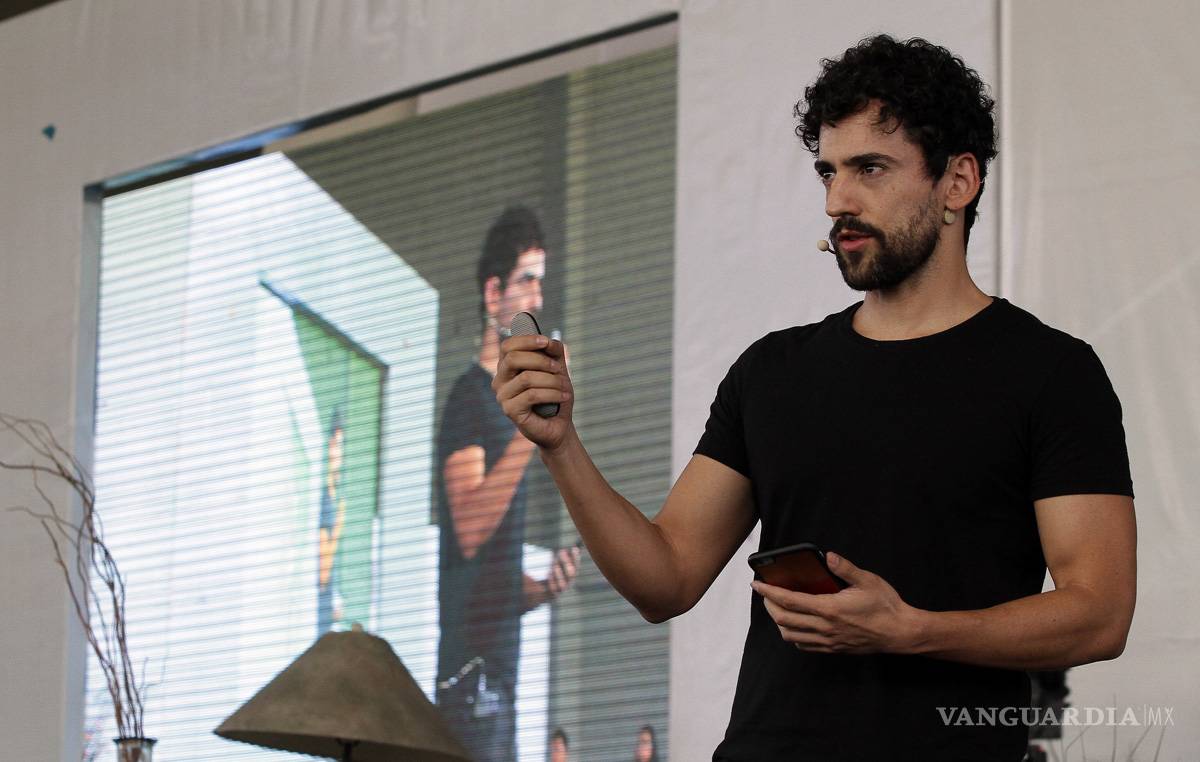 $!‘Las personas exitosas no critican’: Luis Gerardo Méndez