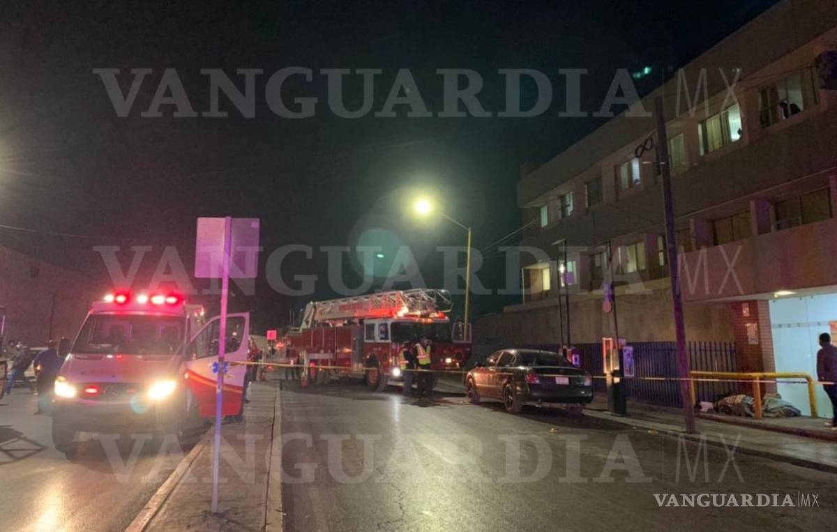 $!Frustran suicidio en la clínica 2 del IMSS en Saltillo; mujer intentó lanzarse del ‘cuarto piso’