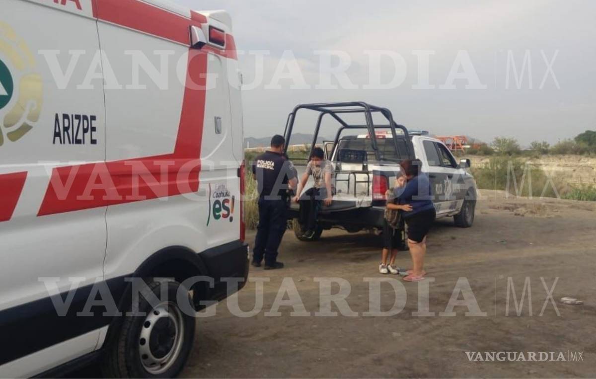 $!Rescatan a tres niños de morir ahogados en arroyo de Ramos Arizpe