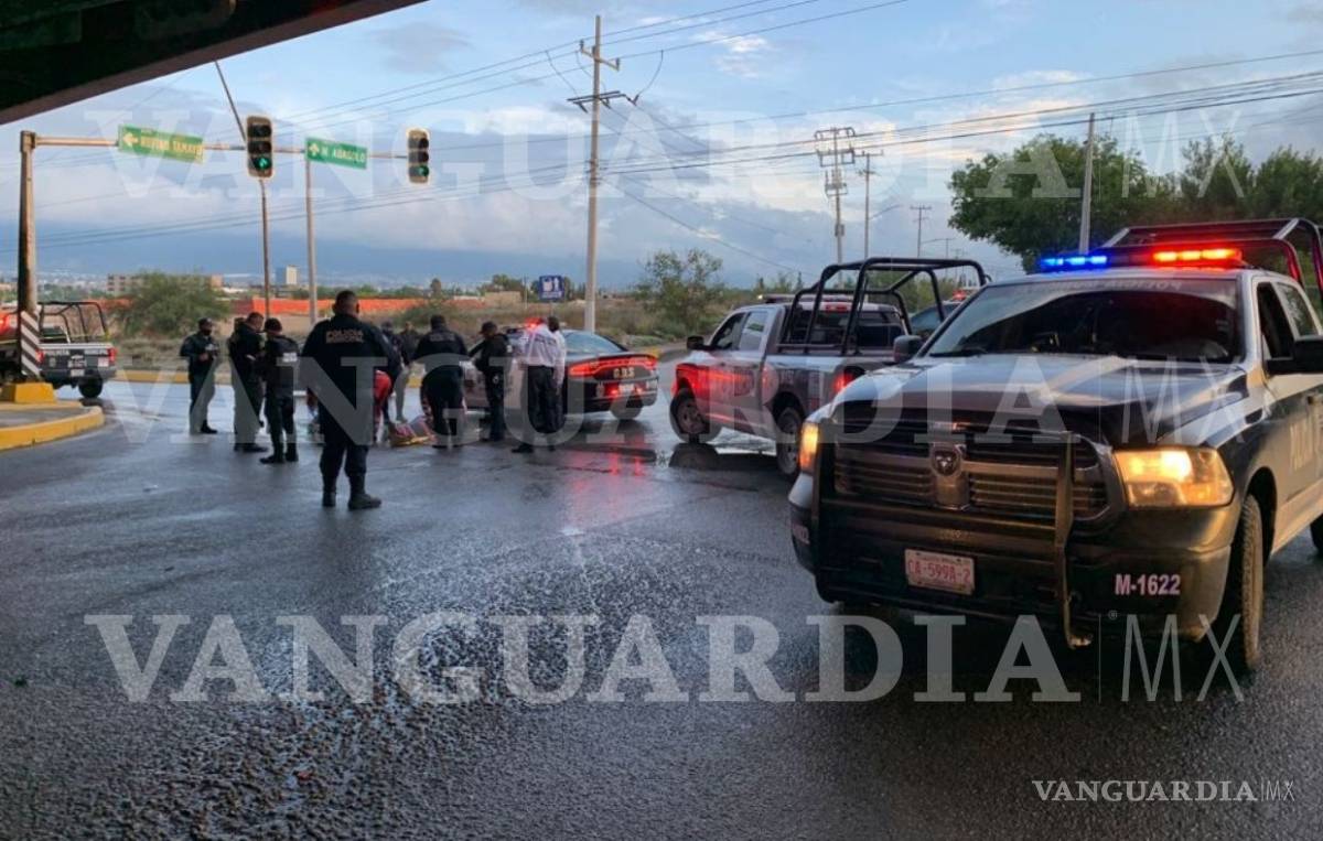 $!Hombre se arroja de puente al norte de Saltillo; queda grave