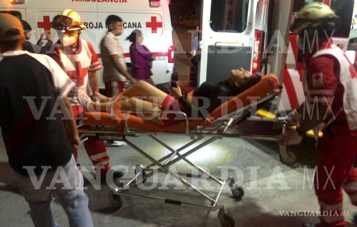 $!Supuestos policías intentan extorsionar a jóvenes y los atropellan, al sur de Saltillo