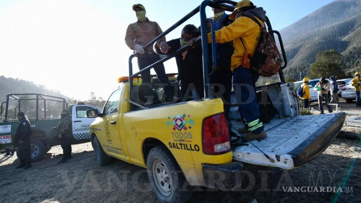 Autoridades y voluntarios no paran: continúa combate por sofocar fuego en Sierra de Arteaga (fotogalería)