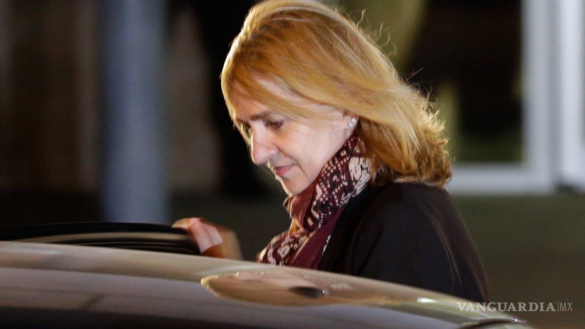Hermana del rey de España declara en juicio por corrupción