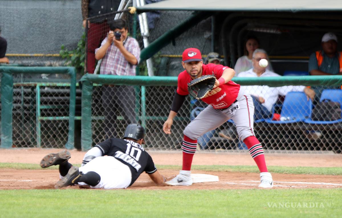 $!Saraperos completa la barrida ante los Piratas