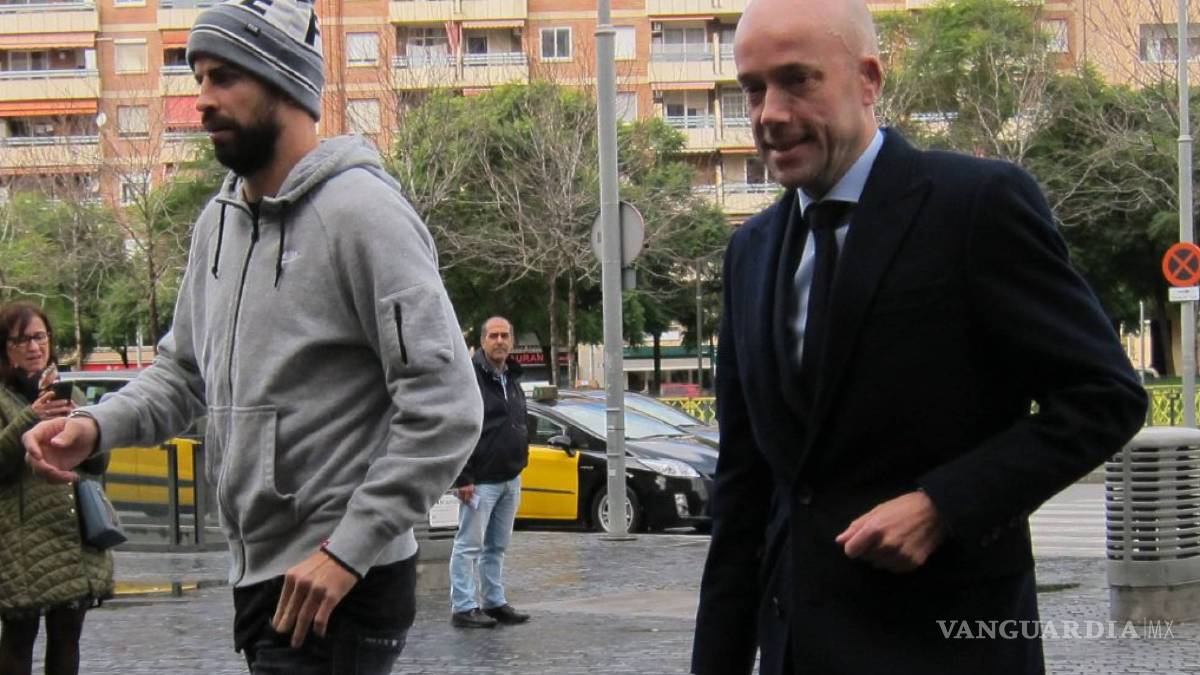 Gerard Piqué pagará costosa multa por conducir sin licencia válida