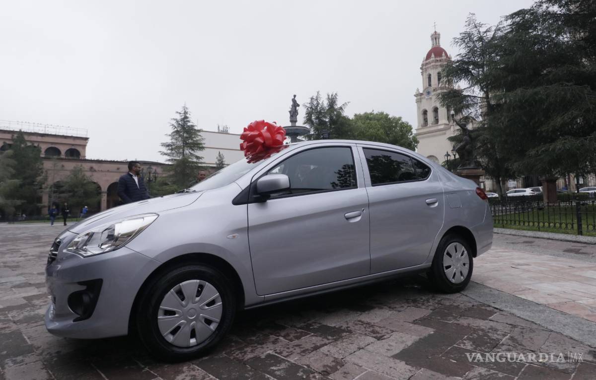 $!Quince vehículos Attitude fueron sorteados entre poco más de 427 mil contribuyentes cumplidos en Coahuila.