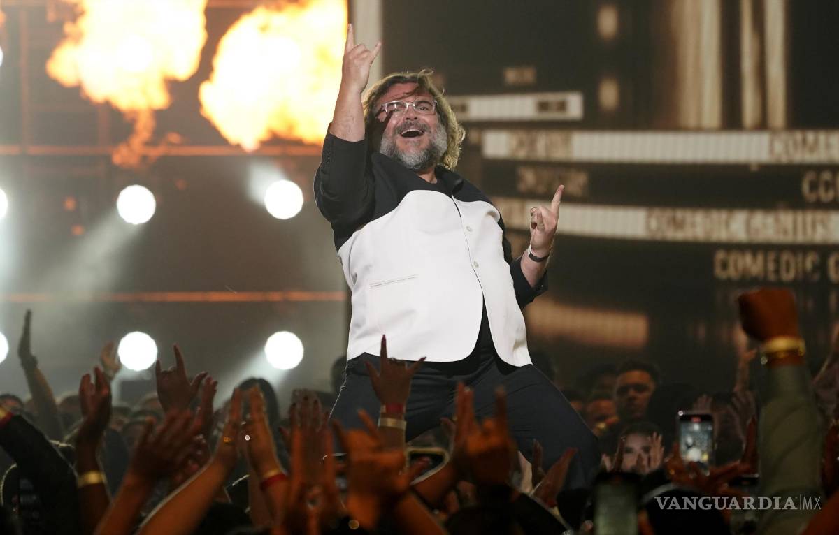 $!Jack Black recibe el premio Genio de la Comedia en los Premios MTV al Cine y la Televisión el domingo 5 de junio de 2022 en el Barker Hangar en Santa Mónica, California. (Foto AP/Chris Pizzello)