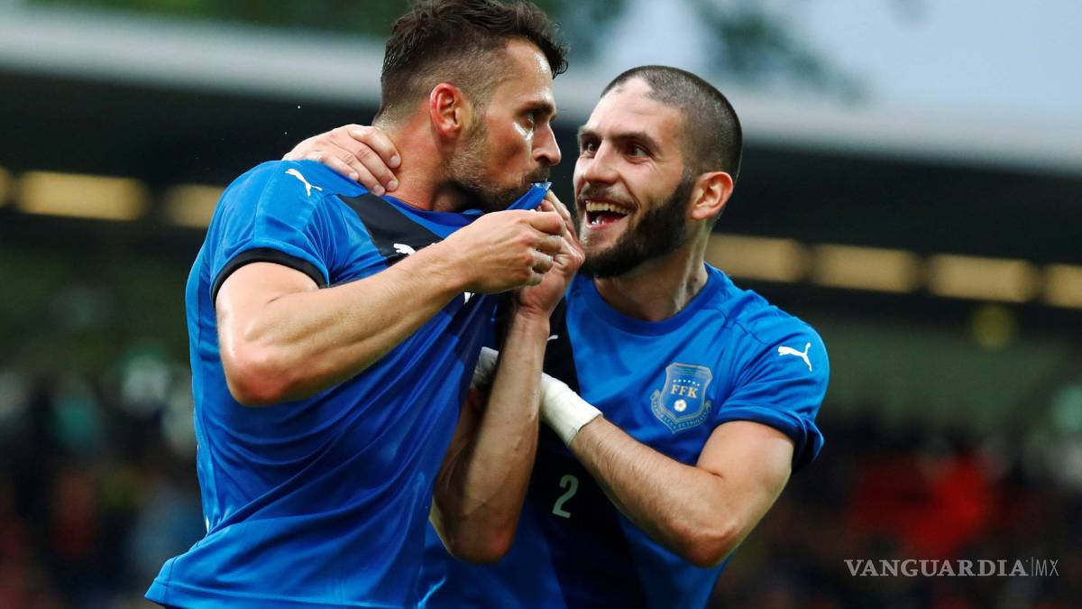 FIFA autorizó a 16 futbolistas para jugar con Kosovo