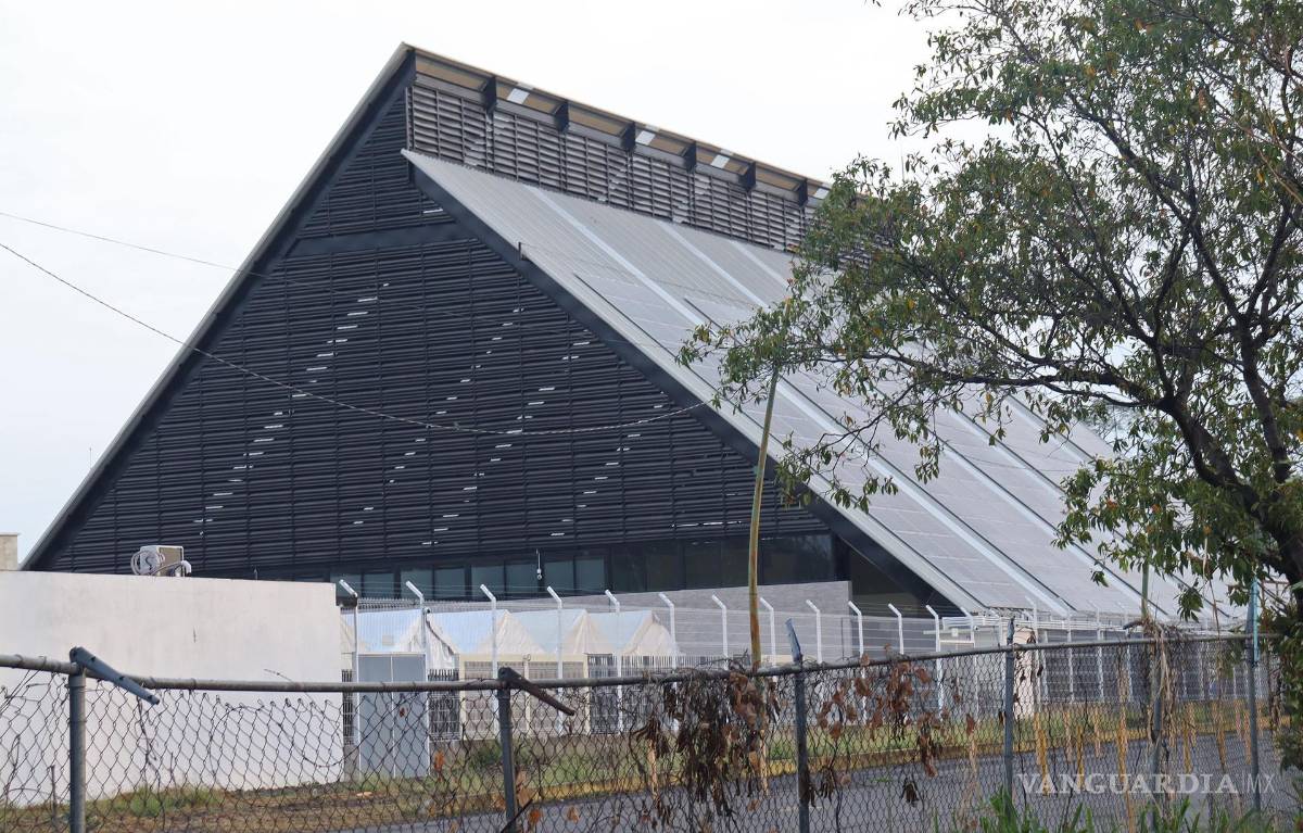 $!Fotografía del 'Centro Multiservicios' este viernes, en Tapachula (México) para atender a solicitantes de asilo y refugiados en Tapachula.