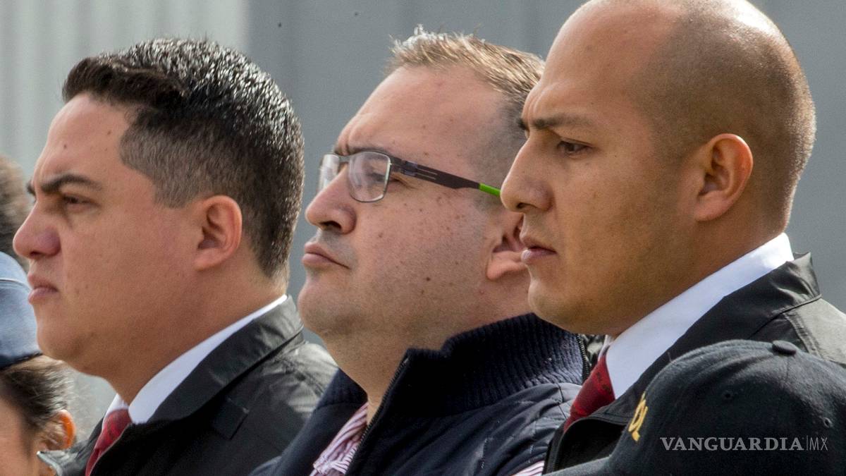 Titular de PGR debe renunciar si Duarte ‘se escurre’: senadores