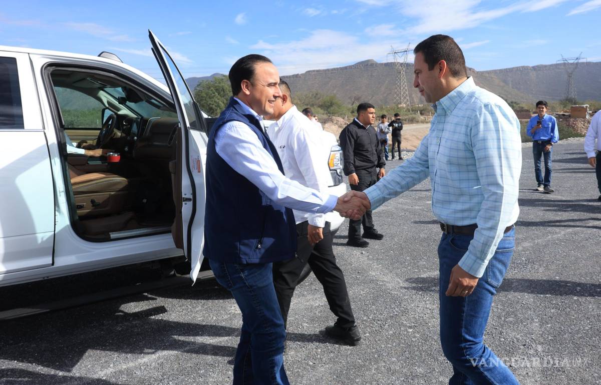 $!El alcalde Javier Díaz destacó la importancia de la obra para miles de familias del poniente, al reducir tiempos de traslado y mejorar accesos.