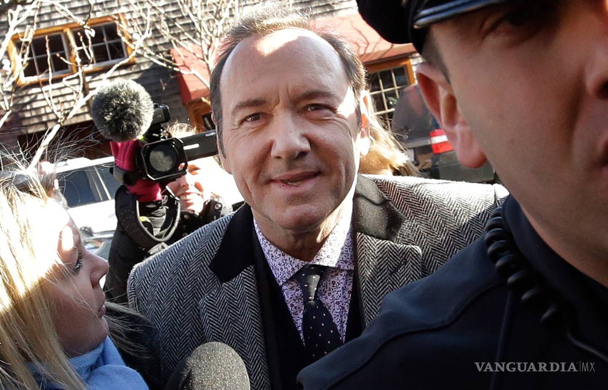 $!Acusador de Kevin Spacey retira los cargos contra el actor