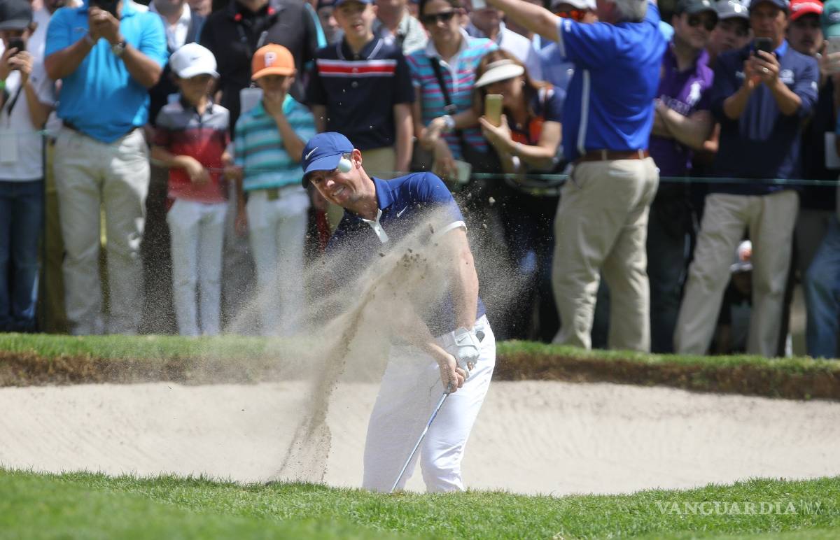 $!Dustin Johnson se pone cuatro golpes arriba de Rory McIlroy y sigue siendo líder en el WGC México