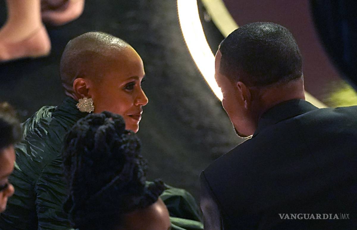 $!Jada Pinkett y Will Smith entre el público de los Oscar en el Teatro Dolby.