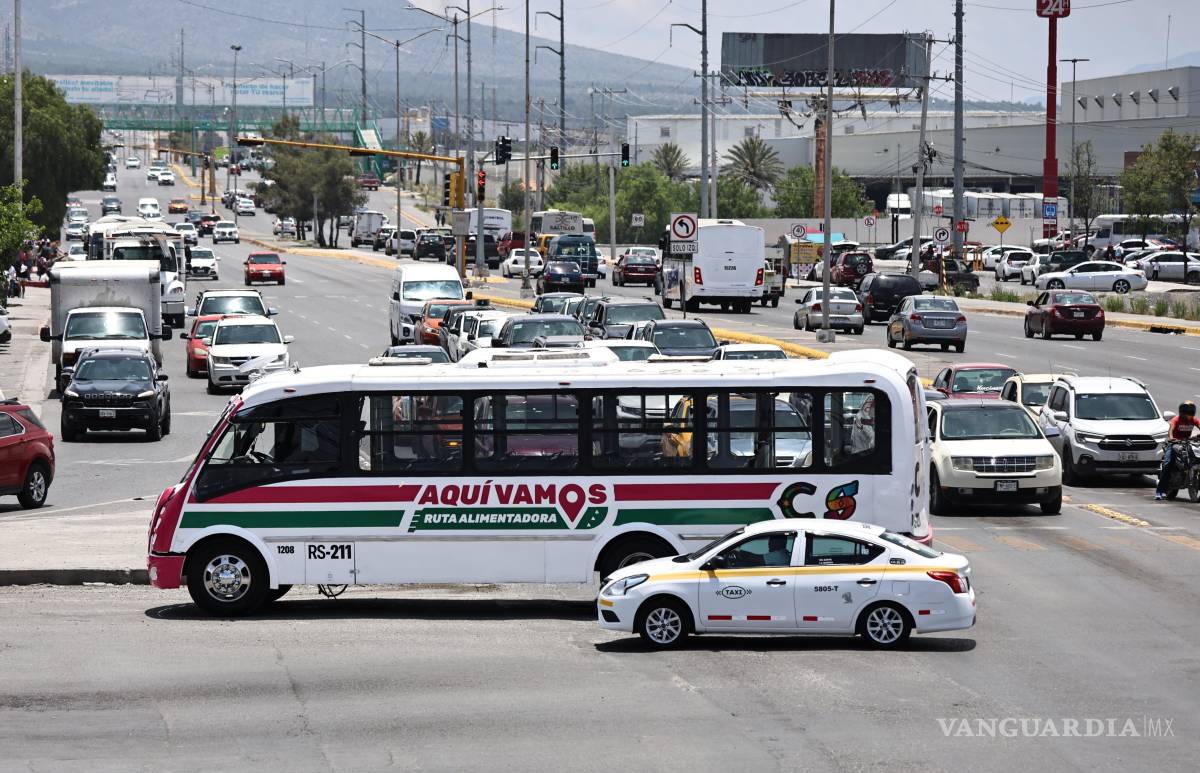 $!Habitantes del sur de Saltillo afirmaron que la nueva ruta RS-211 mejora la conexión hacia el norte de la ciudad y el periférico Luis Echeverría, especialmente para quienes antes dependían de varias rutas o taxis.
