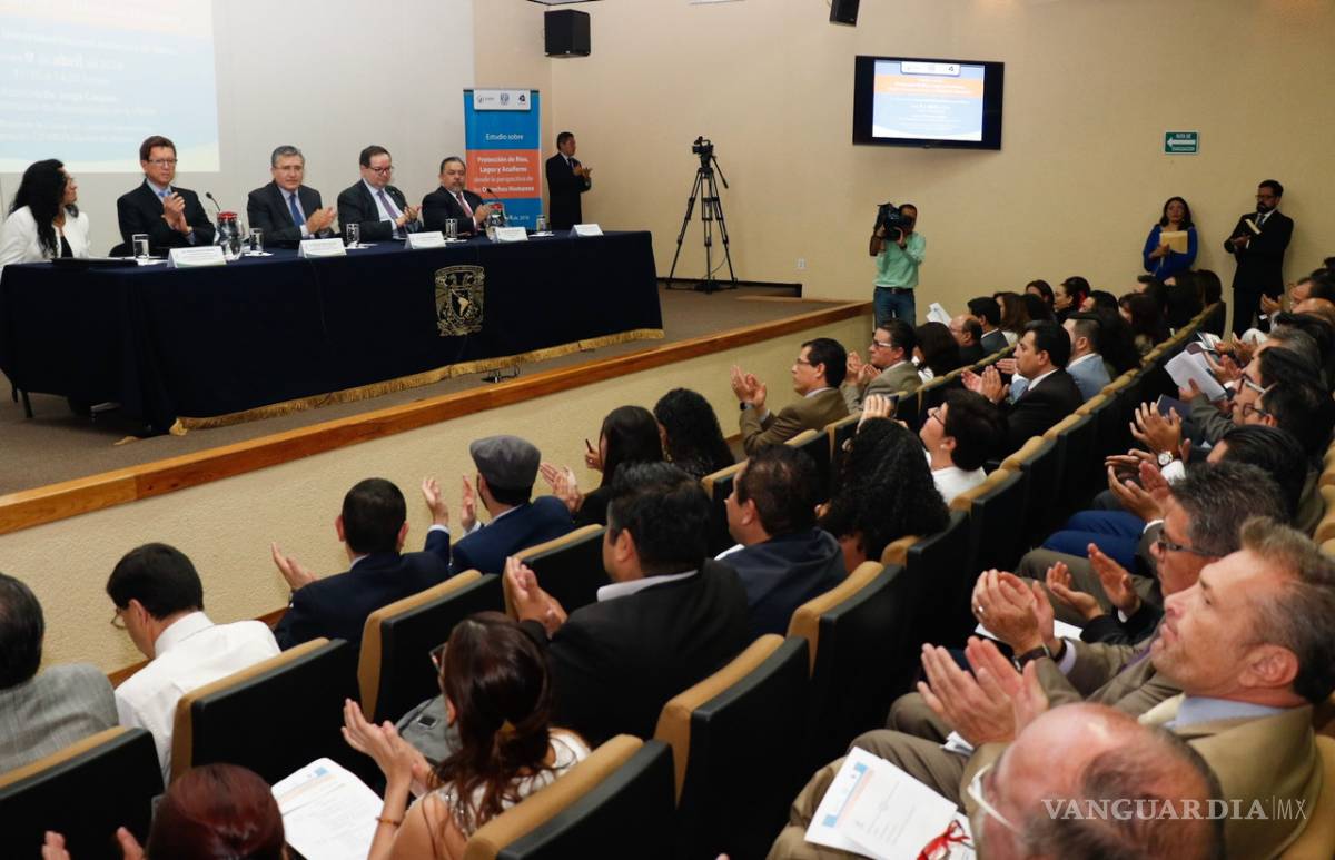 $!Advierte la CNDH sobre reducción del agua potable y la dificultad para su acceso en zonas rurales