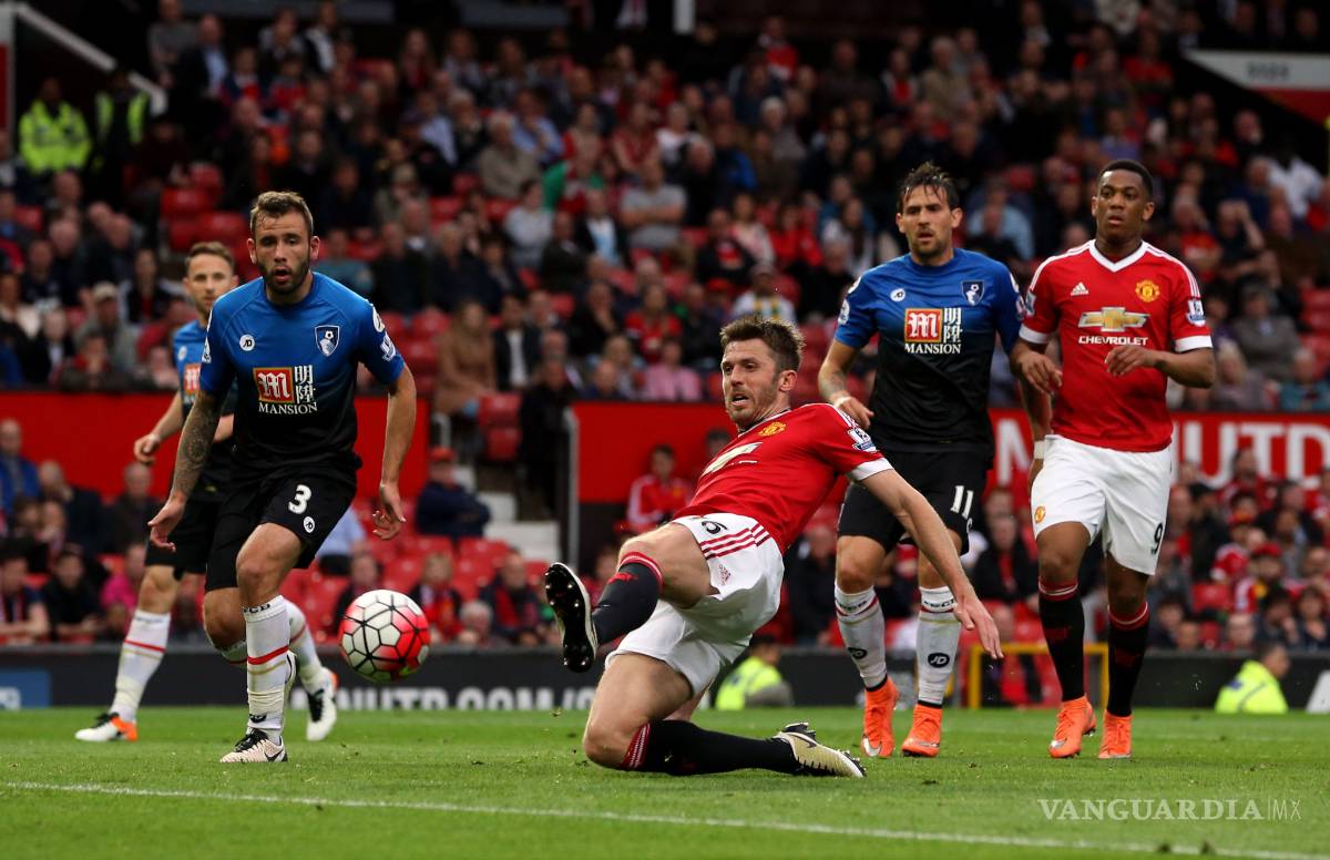 $!Manchester United vence 3-1 a Bournemouth tras falsa alarma de bomba