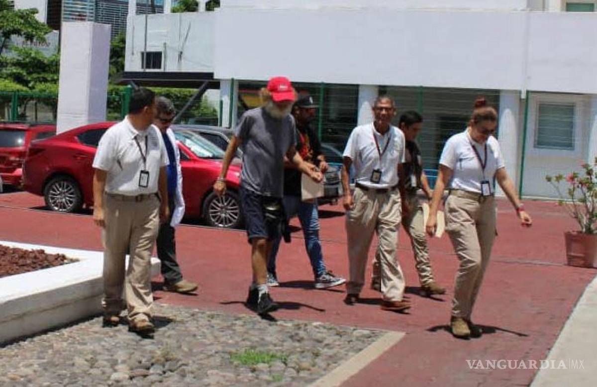 $!El Instituto Nacional de Migración (INM) auxilia a la persona de nacionalidad australiana de nombre Timothy Lyndsay Shaddock.