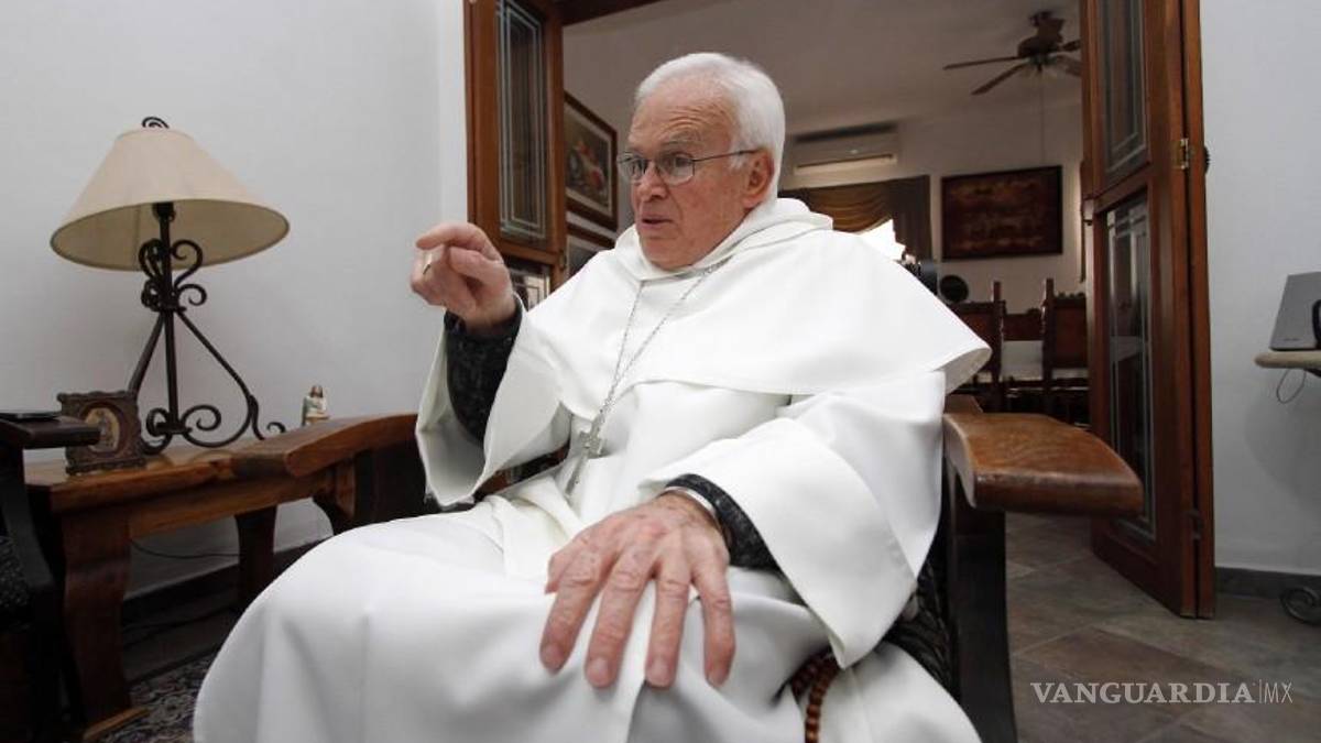 'Legisladores traicionaron a mexicanos': Obispo de Saltillo