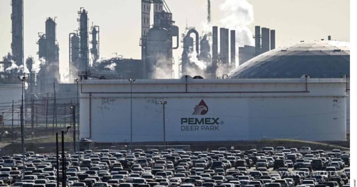 Derrame de diésel sobre Canal de Houston se suma a incidentes de Pemex