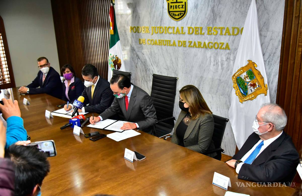 $!Poder Judicial y Saltillo firman convenio para capacitar a coordinadores de Centros Comunitarios
