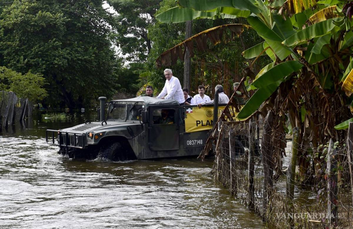 $!Vine a ayudar, no a tomarme la foto, dice AMLO en Tabasco...