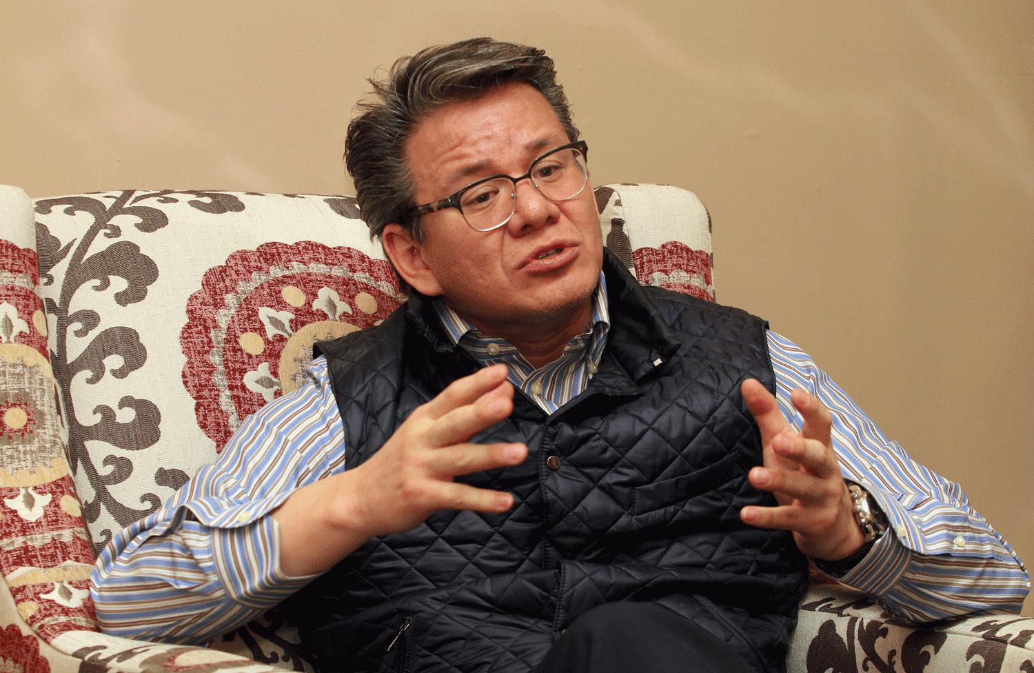 $!‘Estudiantes tienen el derecho a disentir’ responde Luis Efrén a crítica