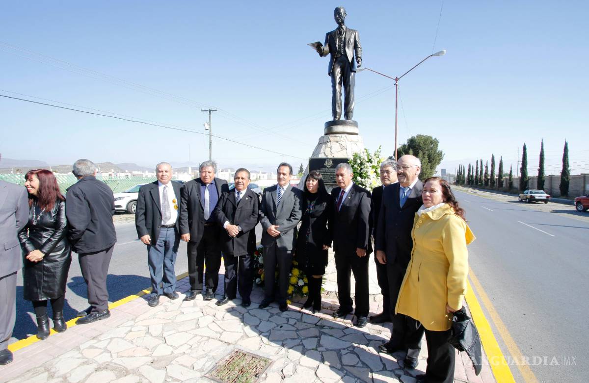 $!La Narro celebra 96 años cerrada y en medio de una huelga