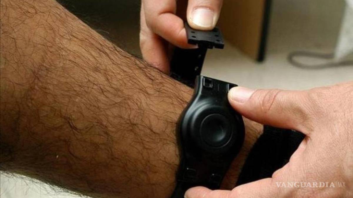 Liberan con brazalete a exfiscal de Coahuila acusado de tortura