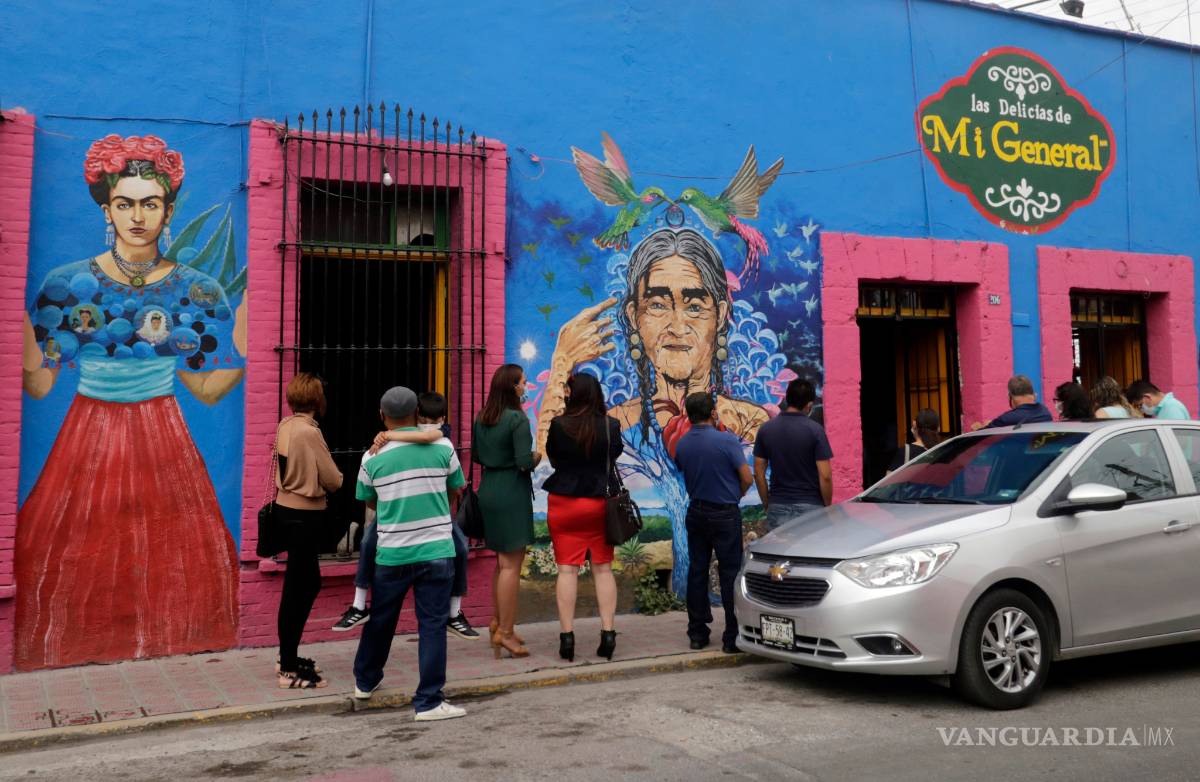 $!‘Ventas del 10 de mayo, bocanada de aire fresco’ en Saltillo, desde el viernes pasado inició el flujo de clientes