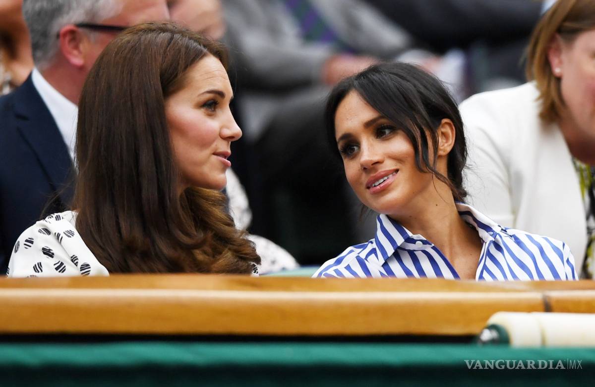 $!Emma Watson se roba la final femenil de Wimbledon