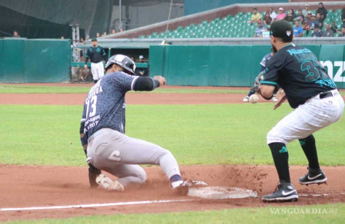 $!La Nave Verde no pudo salvarse de perder la serie ante Algodoneros de Unión Laguna y están firmando una desastrosa temporada.