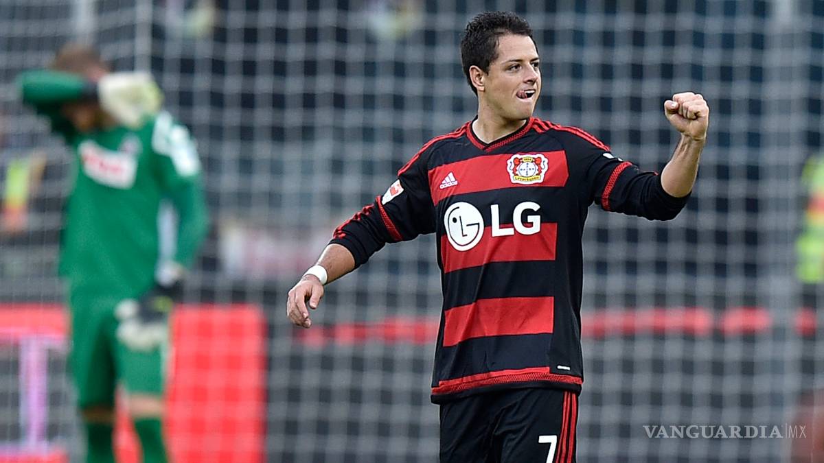 Chelsea está interesado en Chicharito Hernández