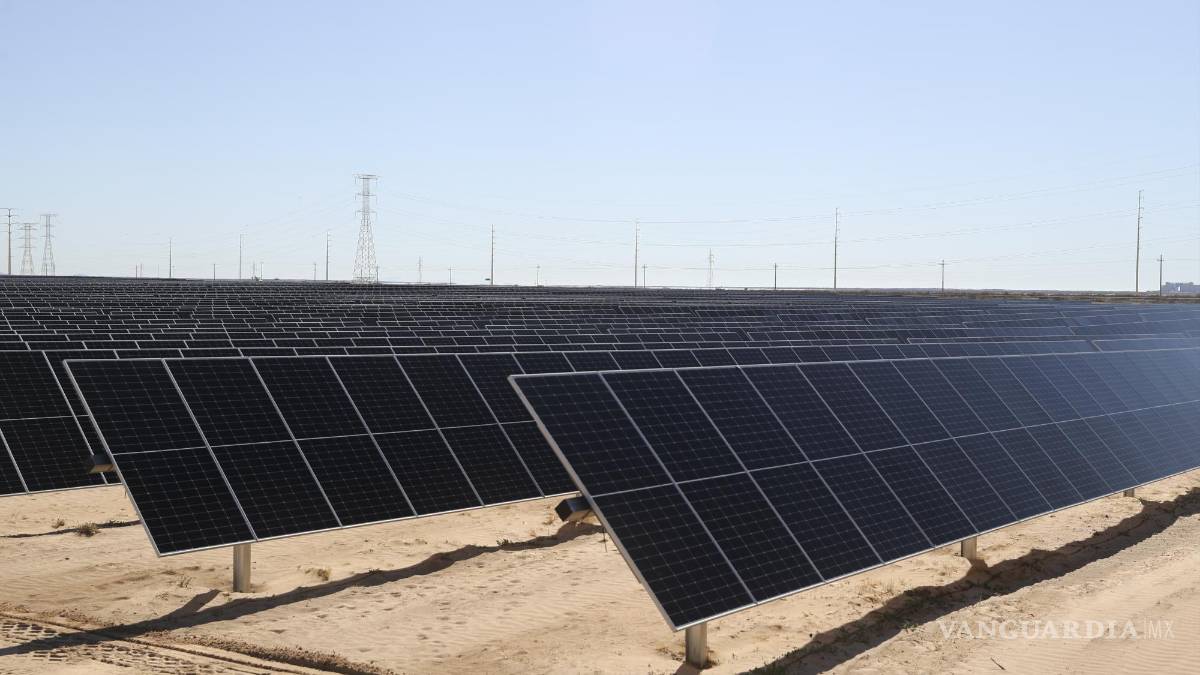 Obligado por la invasión rusa en Ucrania, México presenta “la mayor planta solar de Latinoamérica”