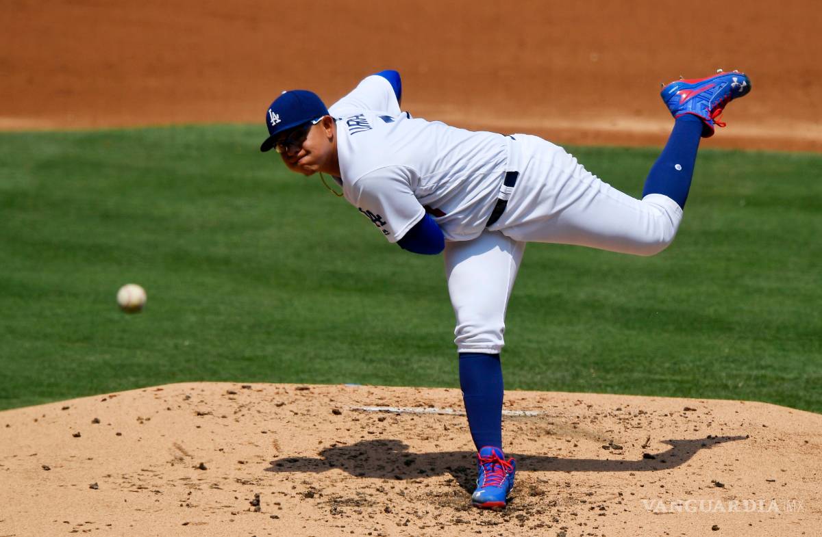 $!Julio Urías domina a los Cubs y llega a cuatro triunfos seguidos