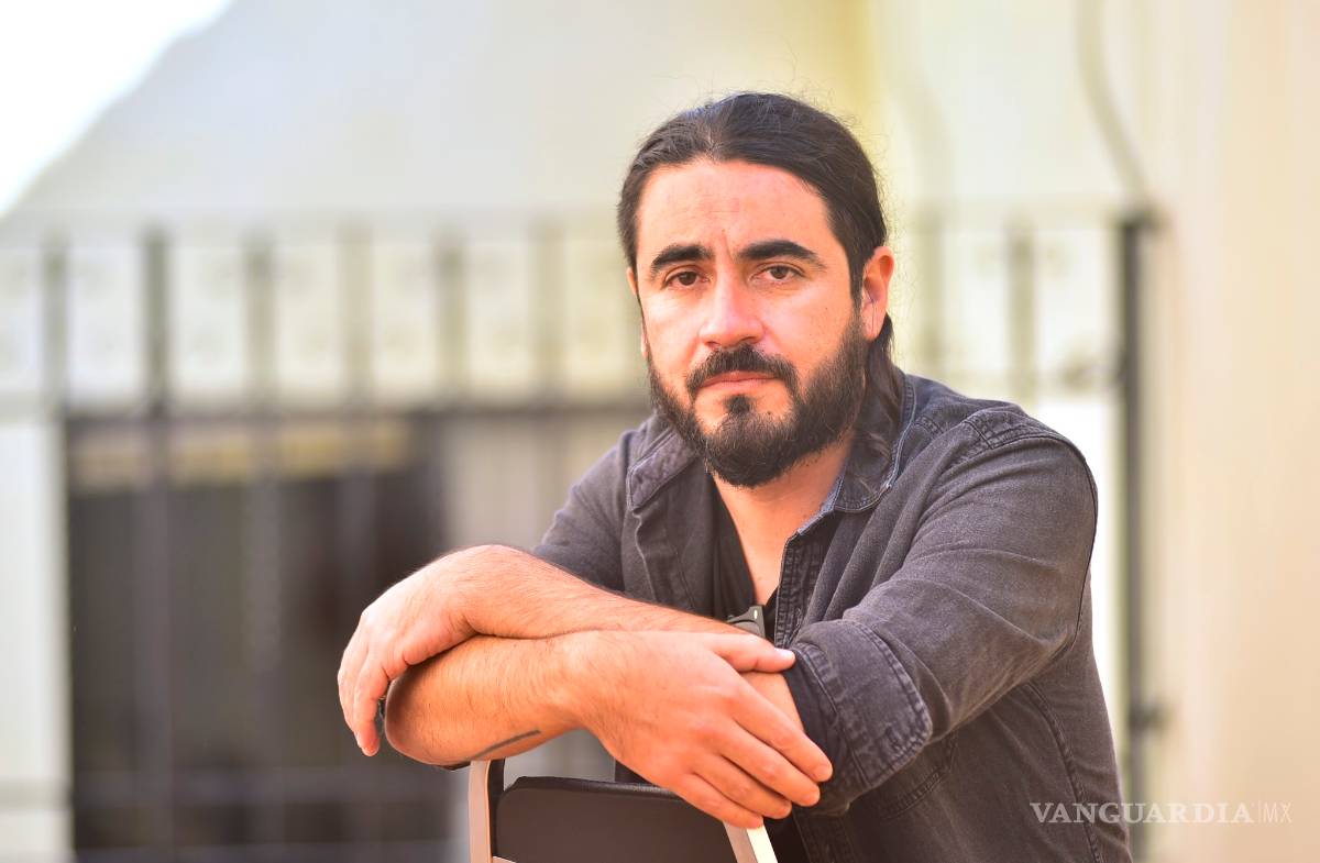 $!'Creo que hay un mito en el viaje, no siempre es una aventura', Juan Malebrán, ganador del Premio Manuel Acuña 2019