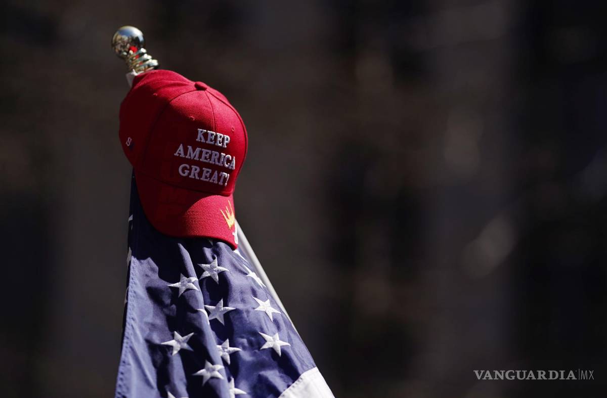 $!Aspectos a las afueras del Tribunal de Manhattan, donde Trump se encontraba compareciendo.