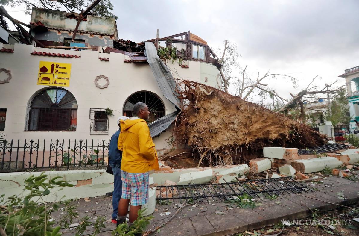 $!La Habana es golpeada con fuerza por un devastador tornado (fotogalería)
