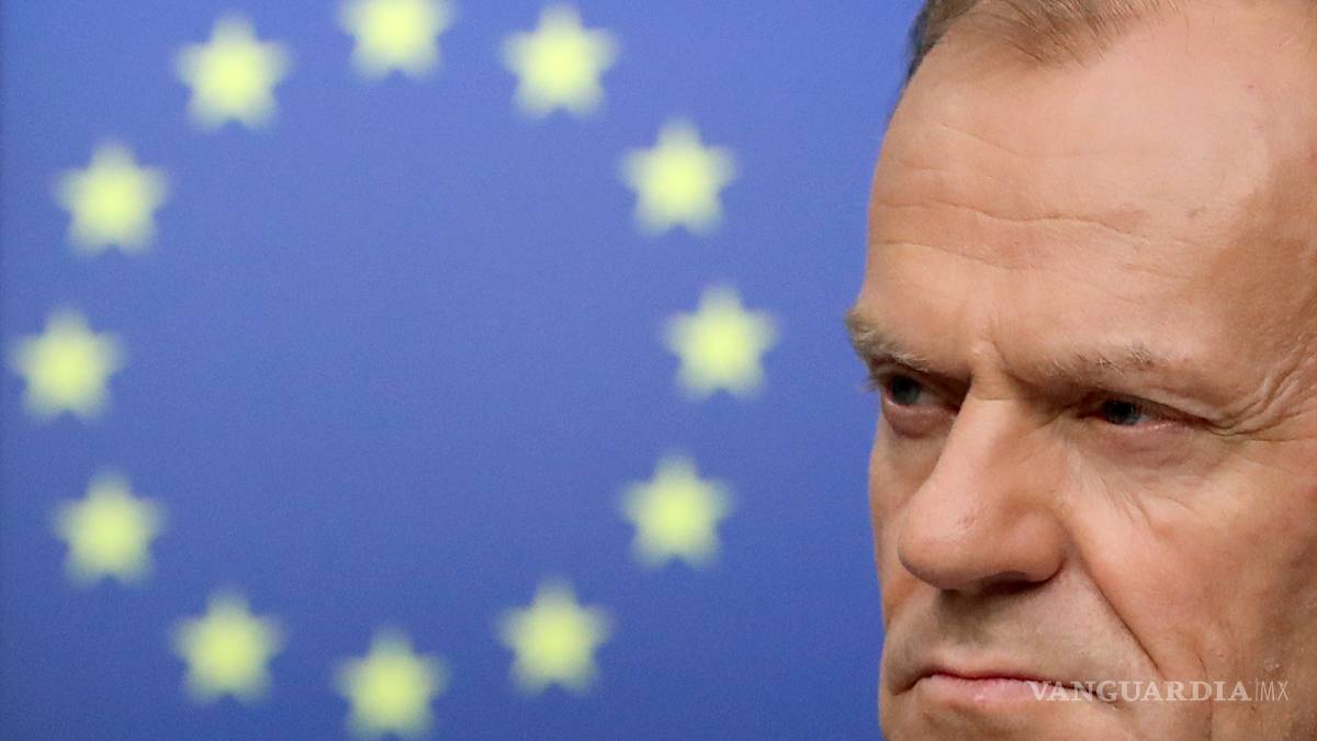 Donald Tusk advierte sobre los riesgos por expansión de Google, Apple y Facebook en Europa