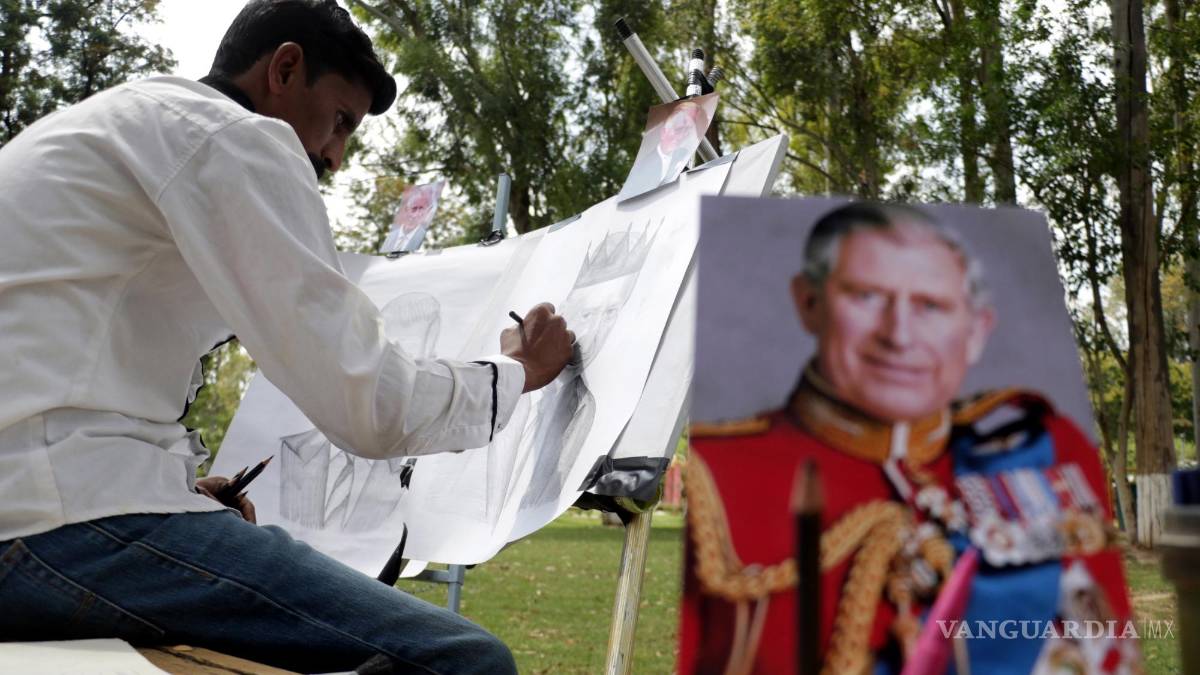 Así inicia el reinado del Carlos III tras una larga espera para ser el monarca británico (fotos)