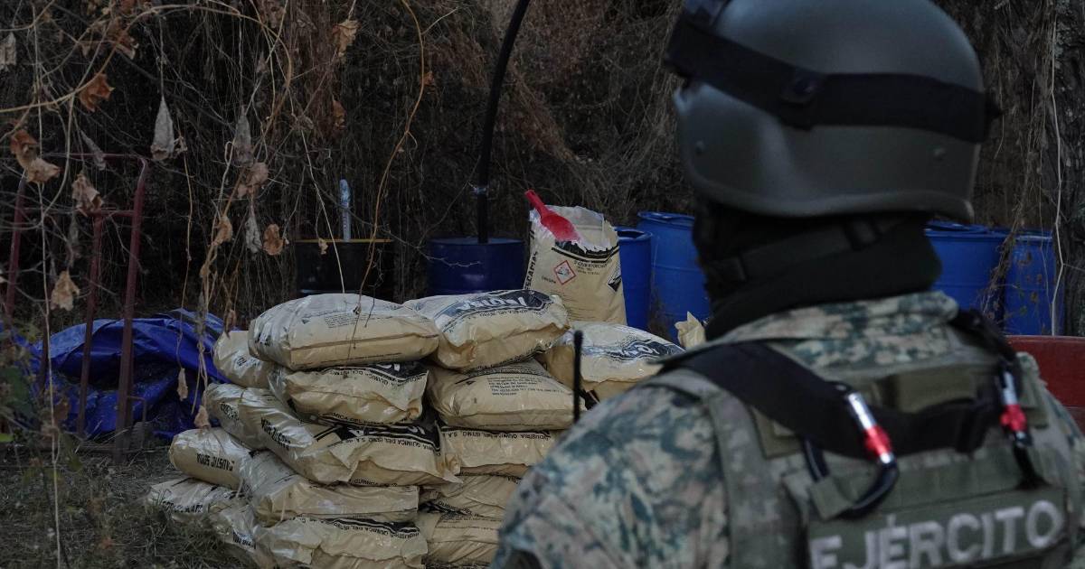 Aseguran artefactos explosivos, sustancias químicas y armas en diferentes puntos de Sinaloa