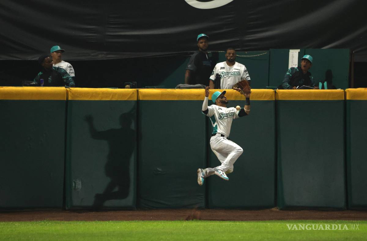 $!Un Grand Slam de Rodolfo Amador en la sexta entrada y una ofensiva explosiva en la séptima sellaron la contundente victoria visitante.