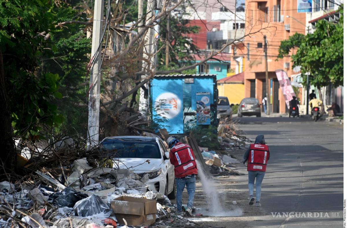 $!Tras huracán Otis, basura y escombro saturan calles de Acapulco en vísperas de Navidad