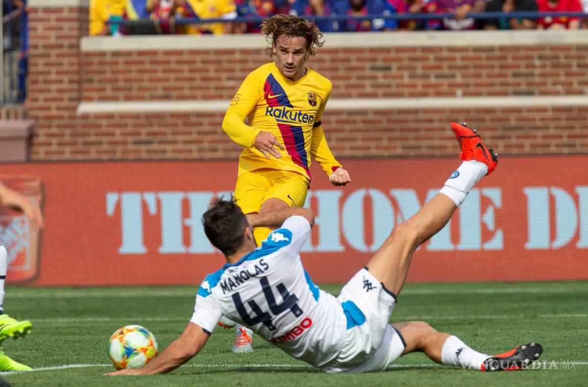 $!Barcelona aplasta al Napoli con Griezmann y Suárez en plan grande