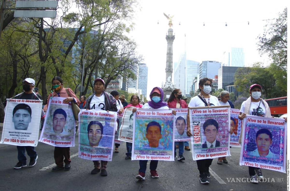 $!La banda criminal, según el testimonio, prestaba esas armas a un grupo de reacción inmediata de la Policía de Iguala, conocido como “Los Bélicos”, al que se atribuye haber entregado los 43 estudiantes a los narcotraficantes que los desaparecieron.