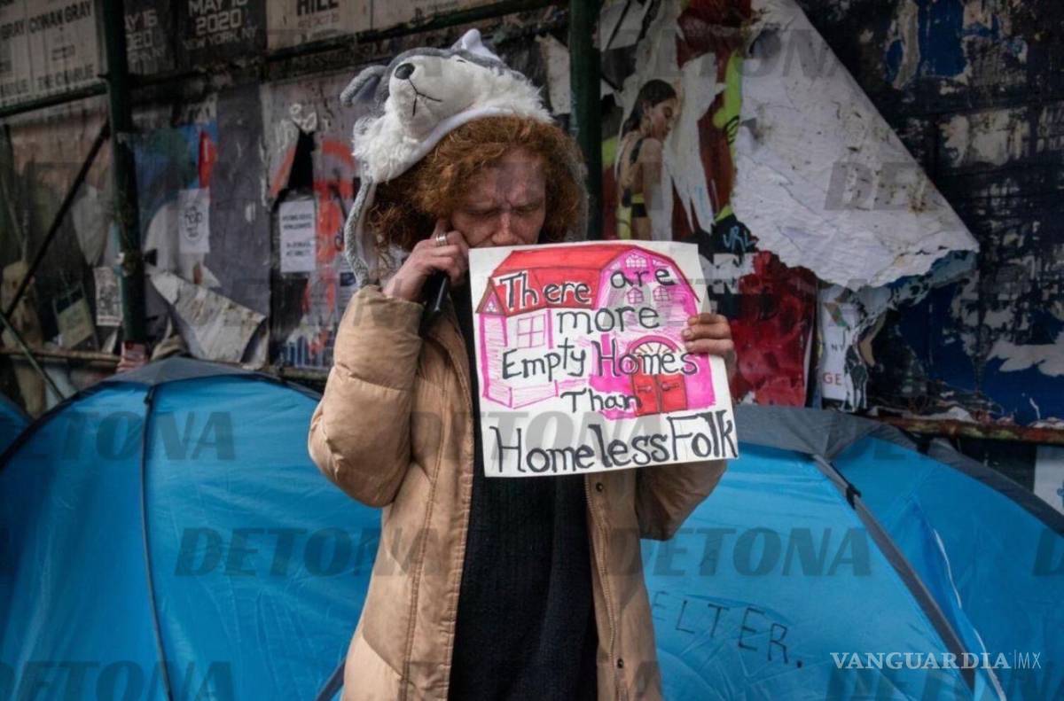 $!Una persona en situación de calle en Los Ángeles, California.