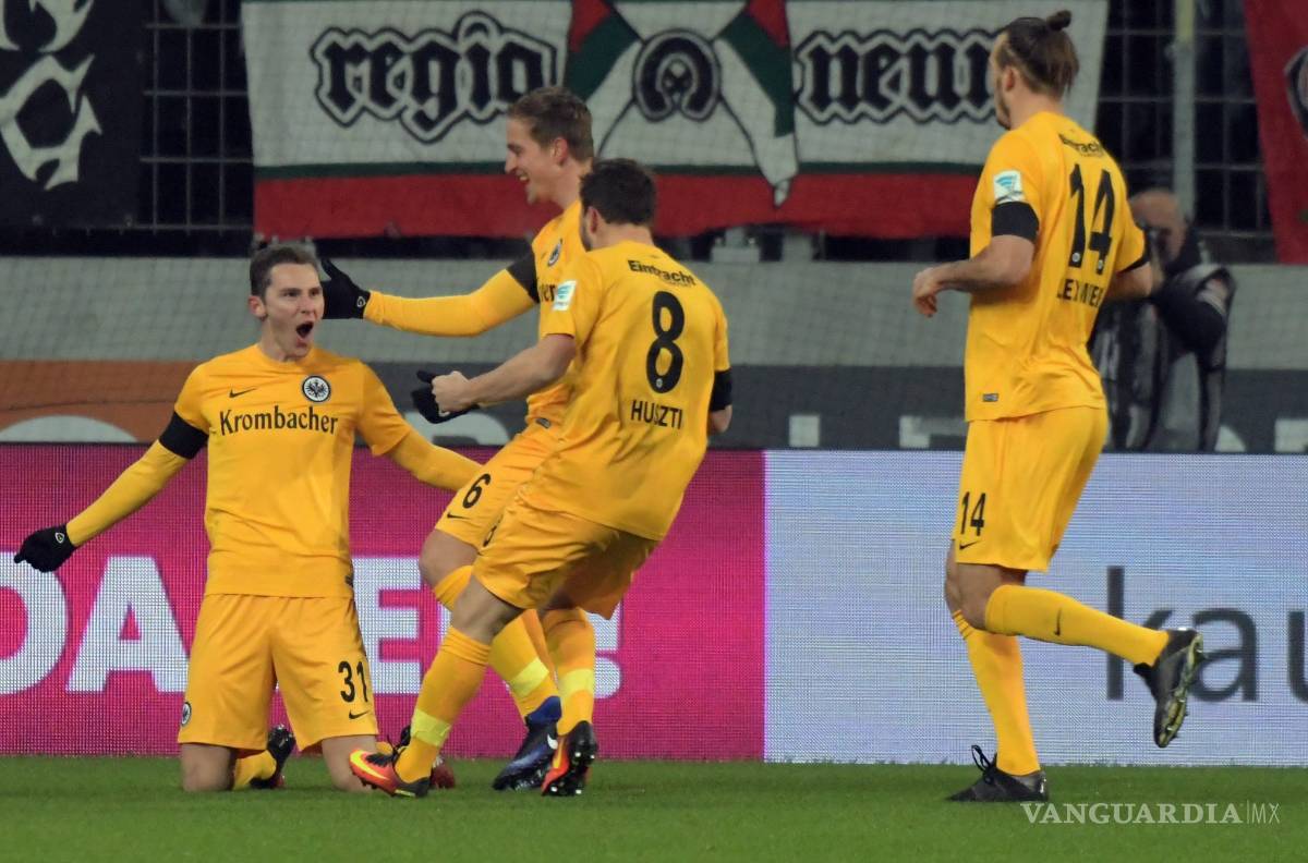 $!Frankfurt no pudo sacar la victoria sin Fabián