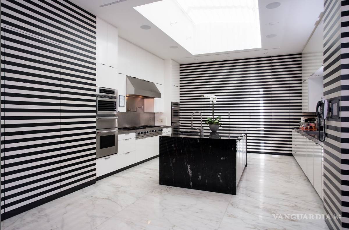 $!Conoce la mansión que Gwen Stefani vendió por 430 millones de pesos