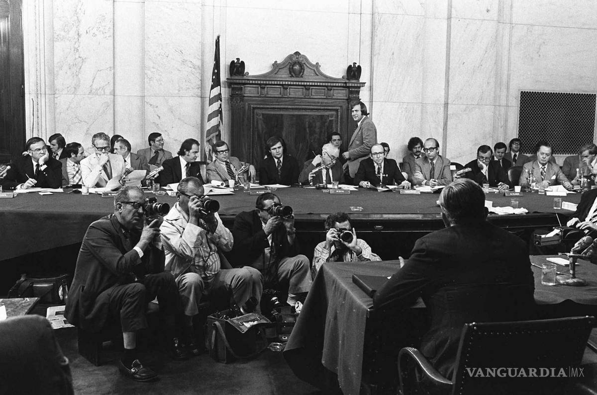 $!¡Histórico!, juicio político a Trump hace su debut en televisión y otros medios en las las primeras audiencias públicas