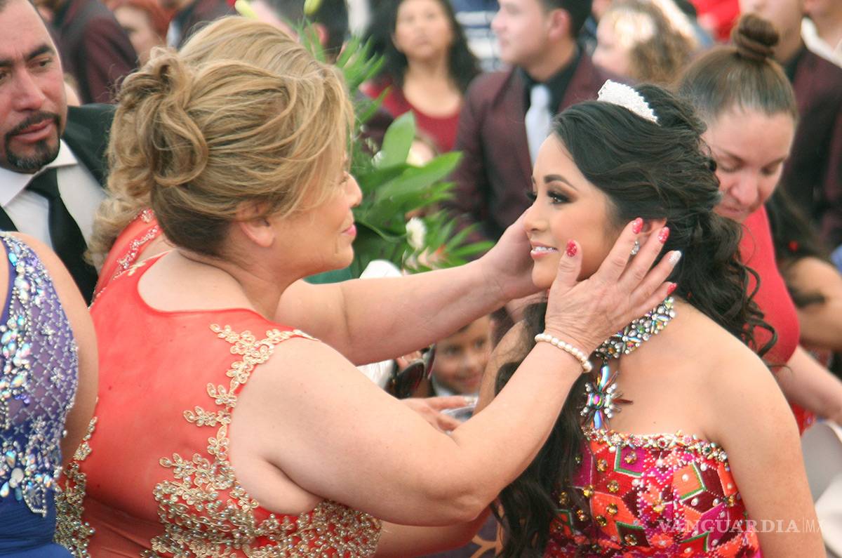 $!Rubí: Un quince años con glamour